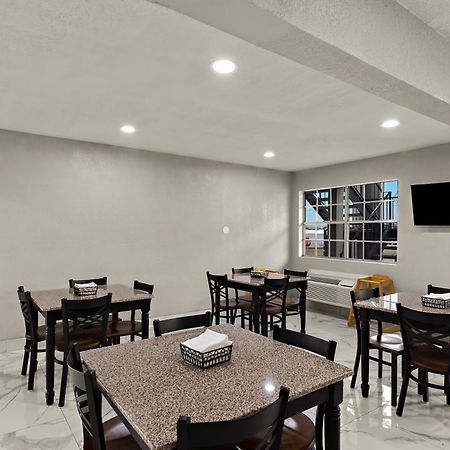 贝尔顿骑士酒店 外观 照片
